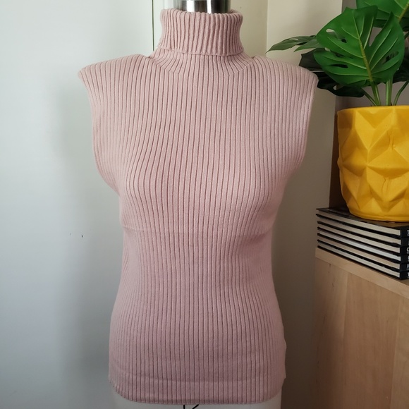 High Shoulder Turtleneck Size Small NEW! - Picture 13 of 13